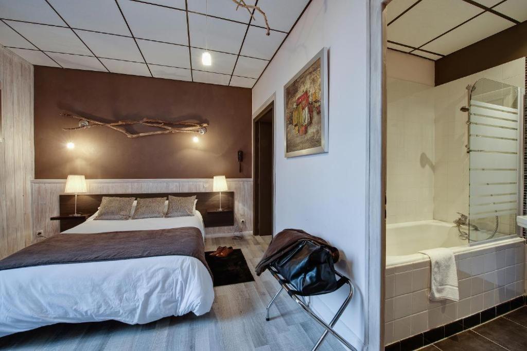 Hotel Restaurant Villa Riva เวย์ริเยร์-ดู-ลัค ภายนอก รูปภาพ